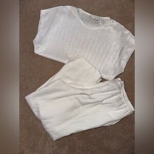 White Ruby Rd. Pants and XL Short Sleeve Blouse